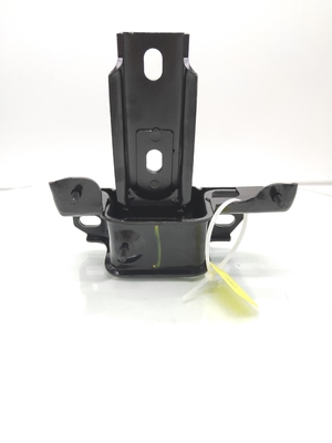 Mesin Mount Karet Motor Transmisi Mount D651-39-070